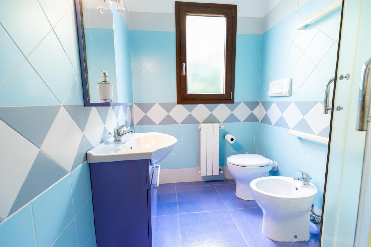 אולביה Theo'S Rooms מראה חיצוני תמונה